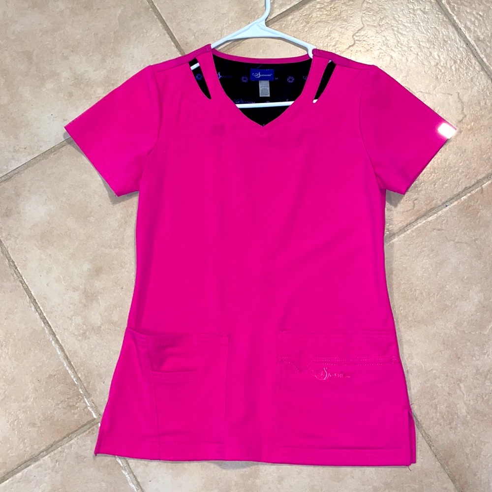 Sapphire scrub top hot pink